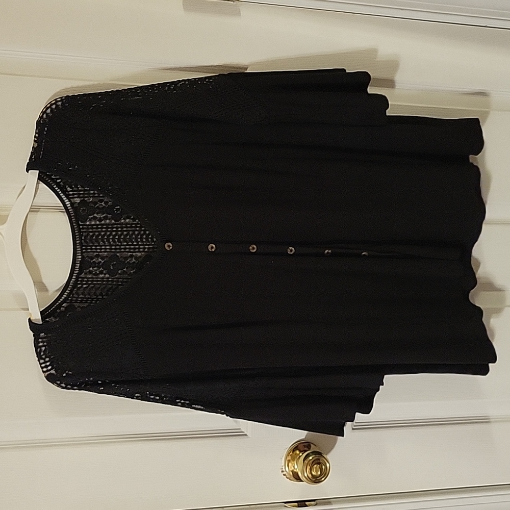 Torrid Black Lace super soft knits 3/4 length bell sleeve blouse size 2